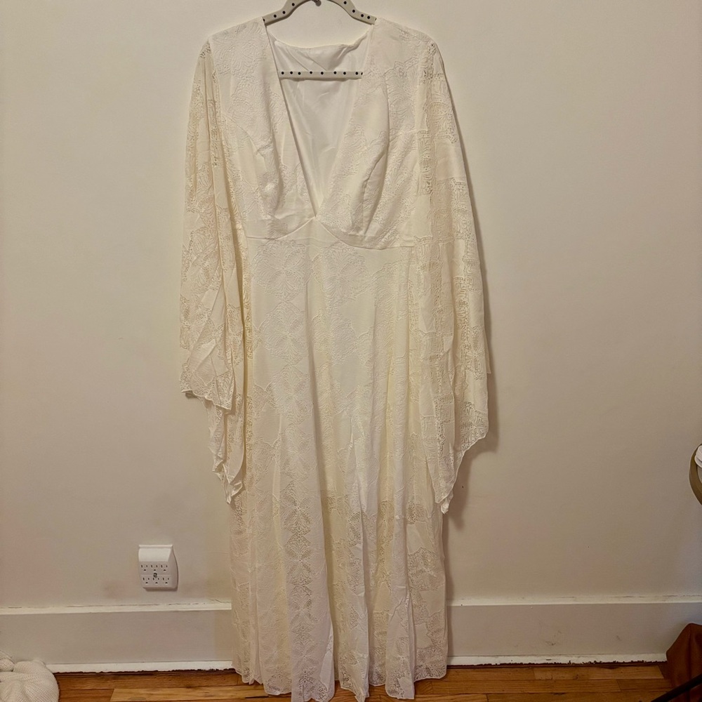 💟 PLUS Lace Dress 💟 - Picture 7 of 11
